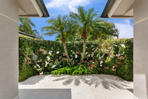 Casa en venta en Palmetto Bay, Florida, 6 dormitorios, 342.25 m2 № 1132394 - foto 29