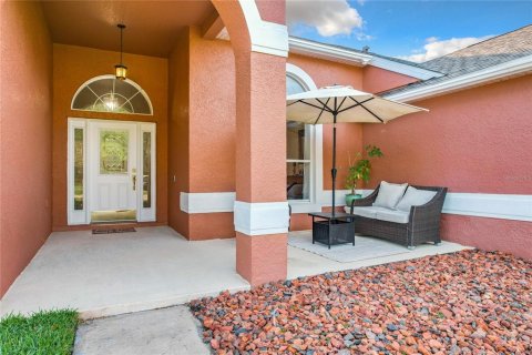 Villa ou maison à vendre à Kissimmee, Floride: 4 chambres, 210.8 m2 № 1108413 - photo 4