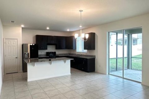 Casa en venta en Davenport, Florida, 4 dormitorios, 239.41 m2 № 1311715 - foto 4