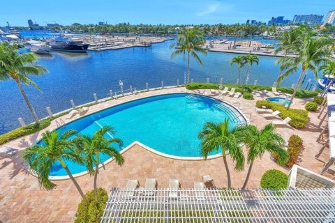 Copropriété à vendre à Fort Lauderdale, Floride: 2 chambres, 111.48 m2 № 1186549 - photo 10