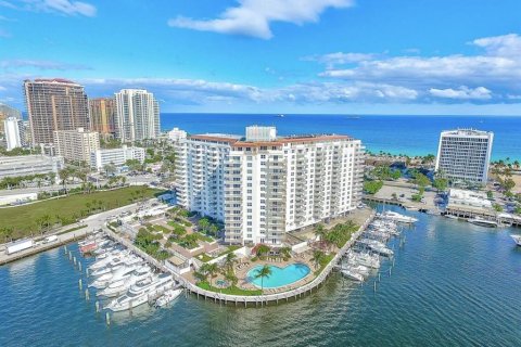 Condo in Fort Lauderdale, Florida, 2 bedrooms  № 1186549 - photo 5