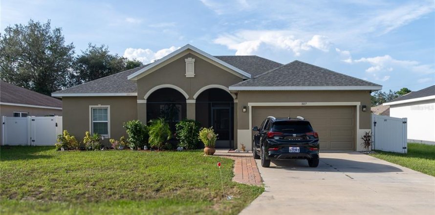 Casa en Kissimmee, Florida 3 dormitorios, 158.21 m2 № 1339290