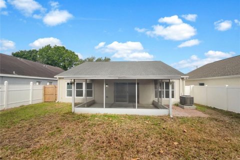 House in Lutz, Florida 3 bedrooms, 139.82 sq.m. № 1268642 - photo 5