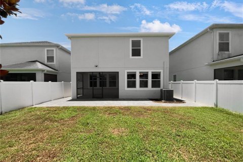 House in STOREY LAKE in Kissimmee, Florida 4 bedrooms, 217.95 sq.m. № 1268640 - photo 6