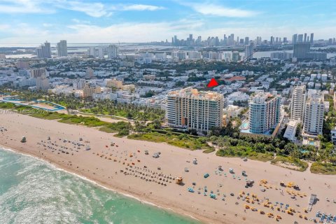 Propiedad comercial en venta en Miami Beach, Florida № 1225536 - foto 27