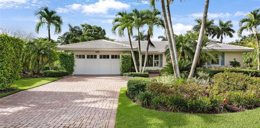 Casa en Naples, Florida 4 dormitorios, 309.92 m2 № 1273427