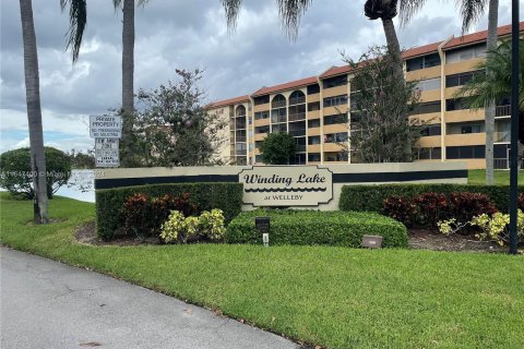 Condominio en venta en Sunrise, Florida, 2 dormitorios, 70.61 m2 № 1330261 - foto 1