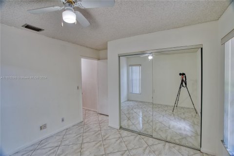 Casa en venta en Boynton Beach, Florida, 4 dormitorios, 143.81 m2 № 1401275 - foto 27