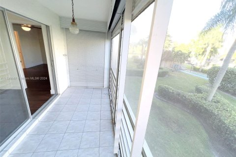 Condominio en venta en Lauderhill, Florida, 2 dormitorios, 83.98 m2 № 998011 - foto 7