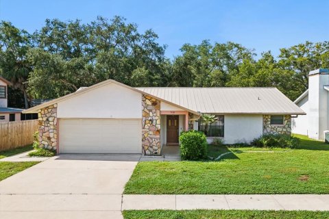 Villa ou maison à vendre à Holiday, Floride: 2 chambres, 112.23 m2 № 1337316 - photo 1