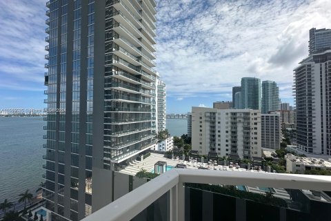 Condo in Miami, Florida, 3 bedrooms  № 1378644 - photo 16