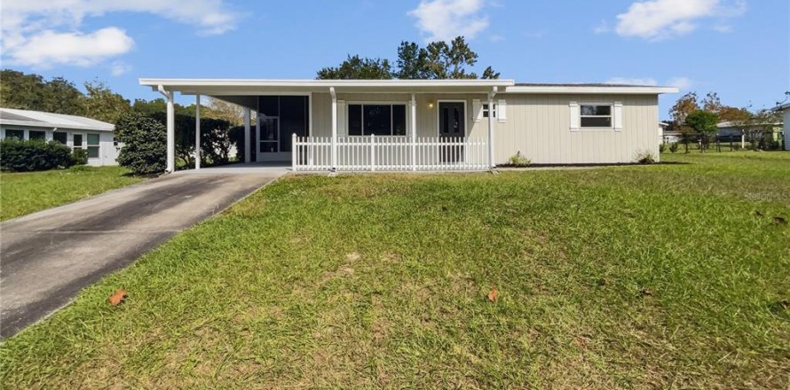 House in Ocala, Florida 2 bedrooms, 96.62 sq.m. № 1427055