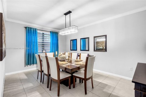 Casa en venta en Miami, Florida, 4 dormitorios № 1355130 - foto 6