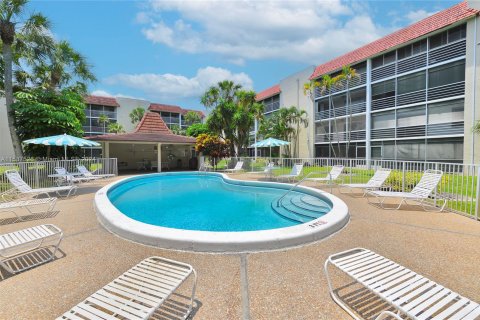 Copropriété à vendre à Lauderhill, Floride: 2 chambres, 99.41 m2 № 1177915 - photo 14