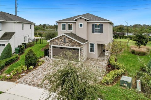 Casa en venta en Kissimmee, Florida, 5 dormitorios, 239.13 m2 № 1349701 - foto 2