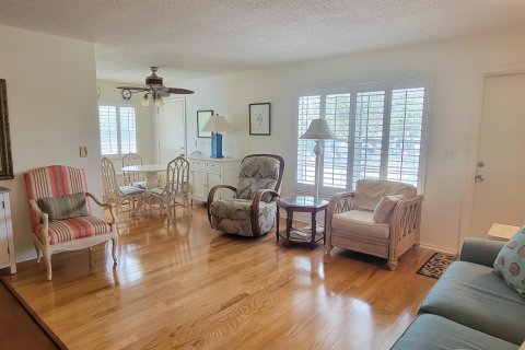 Condo in Vero Beach, Florida, 2 bedrooms  № 1223200 - photo 12