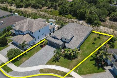 Villa ou maison à vendre à Jensen Beach, Floride: 4 chambres, 283.82 m2 № 1222802 - photo 8