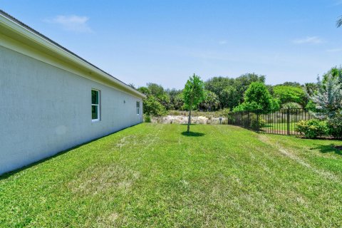 House in Jensen Beach, Florida 4 bedrooms, 283.82 sq.m. № 1222802 - photo 24