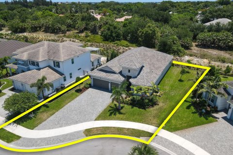 Villa ou maison à vendre à Jensen Beach, Floride: 4 chambres, 283.82 m2 № 1222802 - photo 12