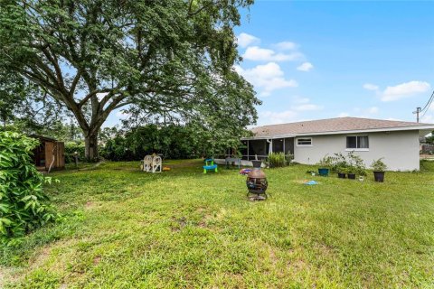 Villa ou maison à vendre à Deltona, Floride: 2 chambres, 105.63 m2 № 1344216 - photo 20