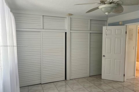 Copropriété à vendre à Pompano Beach, Floride: 1 chambre, 52.03 m2 № 1309319 - photo 10