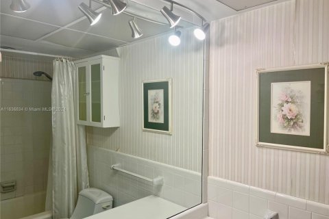 Condominio en venta en Pompano Beach, Florida, 1 dormitorio, 52.03 m2 № 1309319 - foto 11