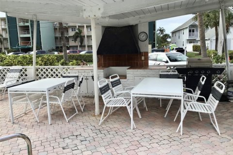 Copropriété à vendre à Pompano Beach, Floride: 1 chambre, 52.03 m2 № 1309319 - photo 18