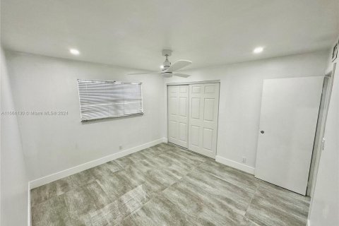 Copropriété à vendre à Lauderhill, Floride: 2 chambres, 101.45 m2 № 1375647 - photo 30