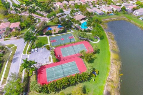 Villa ou maison à vendre à Royal Palm Beach, Floride: 5 chambres, 248.7 m2 № 1173964 - photo 5