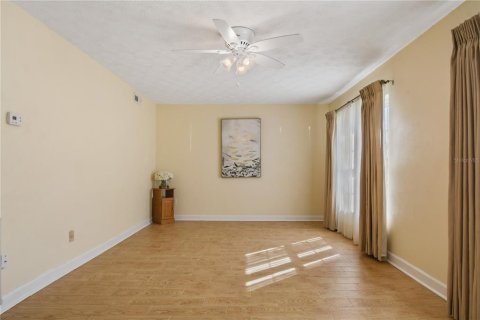 Condo in Orlando, Florida, 3 bedrooms  № 1402276 - photo 5