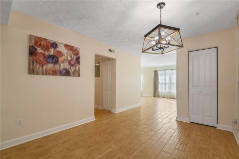 Condo in Orlando, Florida, 3 bedrooms  № 1402276 - photo 8