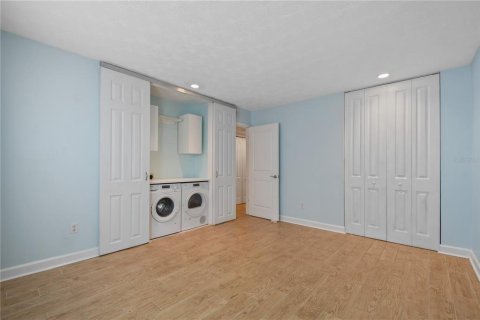 Condo in Orlando, Florida, 3 bedrooms  № 1402276 - photo 15