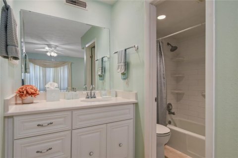 Condo in Orlando, Florida, 3 bedrooms  № 1402276 - photo 20