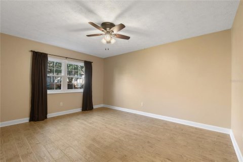 Condo in Orlando, Florida, 3 bedrooms  № 1402276 - photo 17