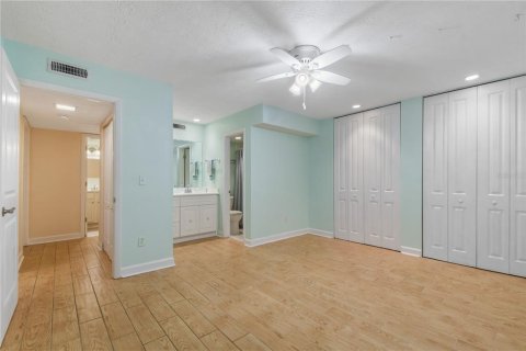 Condo in Orlando, Florida, 3 bedrooms  № 1402276 - photo 19