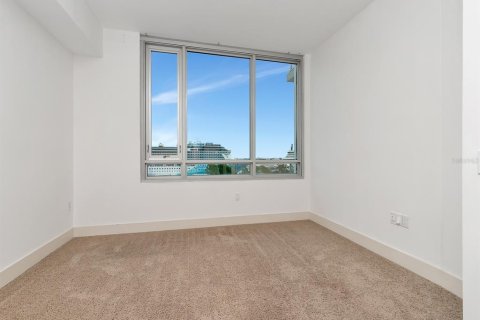 Condo in Tampa, Florida, 1 bedroom  № 1402363 - photo 17