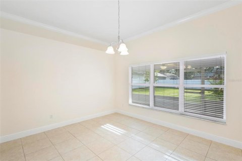 Villa ou maison à vendre à DeLand, Floride: 4 chambres, 212.19 m2 № 1315471 - photo 10