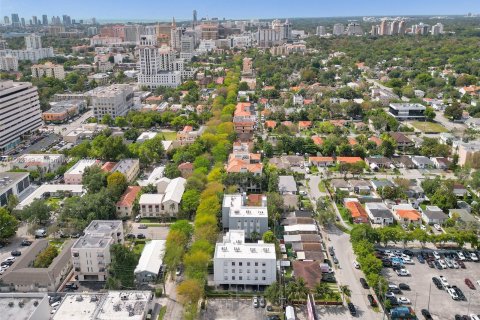 Commercial property in Coral Gables, Florida № 1097174 - photo 15