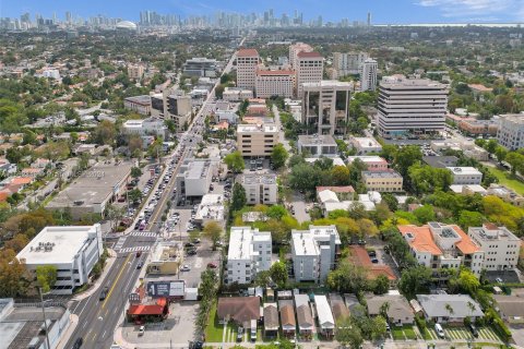 Commercial property in Coral Gables, Florida № 1097174 - photo 17