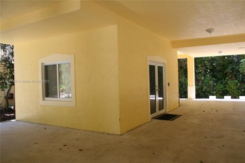 House in Key Largo, Florida 3 bedrooms, 129.32 sq.m. № 701417 - photo 12