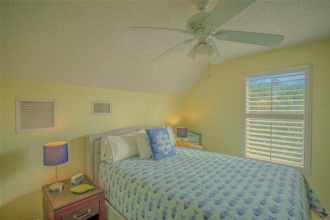 Duplex in Holmes Beach, Florida 3 bedrooms, 112.04 sq.m. № 882714 - photo 26