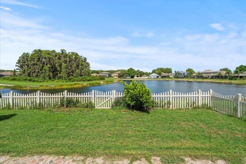 Villa ou maison à vendre à Land O' Lakes, Floride: 5 chambres, 209.96 m2 № 1312894 - photo 4