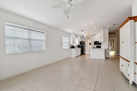 House in Wellington, Florida 2 bedrooms, 141.77 sq.m. № 890310 - photo 27