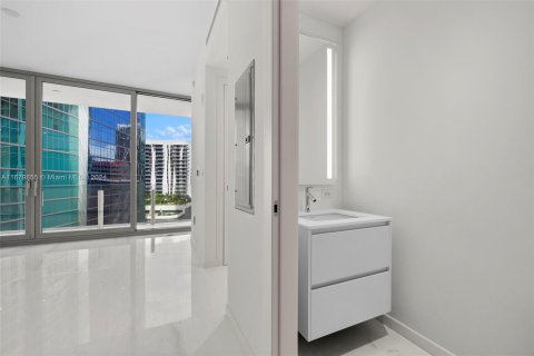 Condominio en venta en Miami, Florida, 1 dormitorio, 71.26 m2 № 1418177 - foto 5