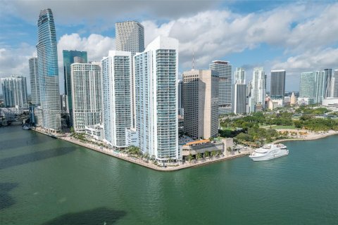 Condominio en venta en Miami, Florida, 3 dormitorios, 166.48 m2 № 1418179 - foto 30