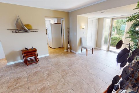 Condo in Punta Gorda, Florida, 2 bedrooms  № 811807 - photo 6