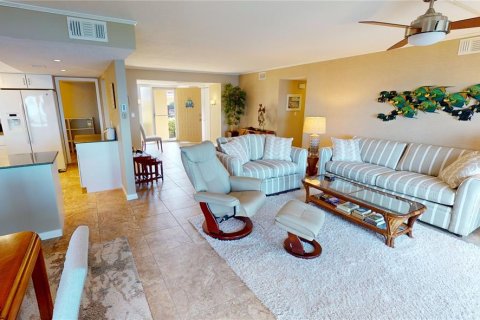 Condo in Punta Gorda, Florida, 2 bedrooms  № 811807 - photo 8