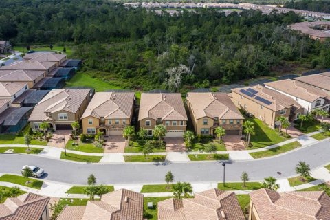 Villa ou maison à vendre à Kissimmee, Floride: 9 chambres, 407.93 m2 № 1354277 - photo 28