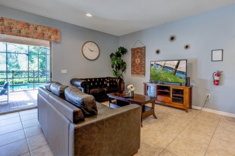 Casa en venta en Kissimmee, Florida, 9 dormitorios, 407.93 m2 № 1354277 - foto 4