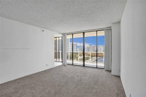 Condo in Aventura, Florida, 2 bedrooms  № 1355403 - photo 6